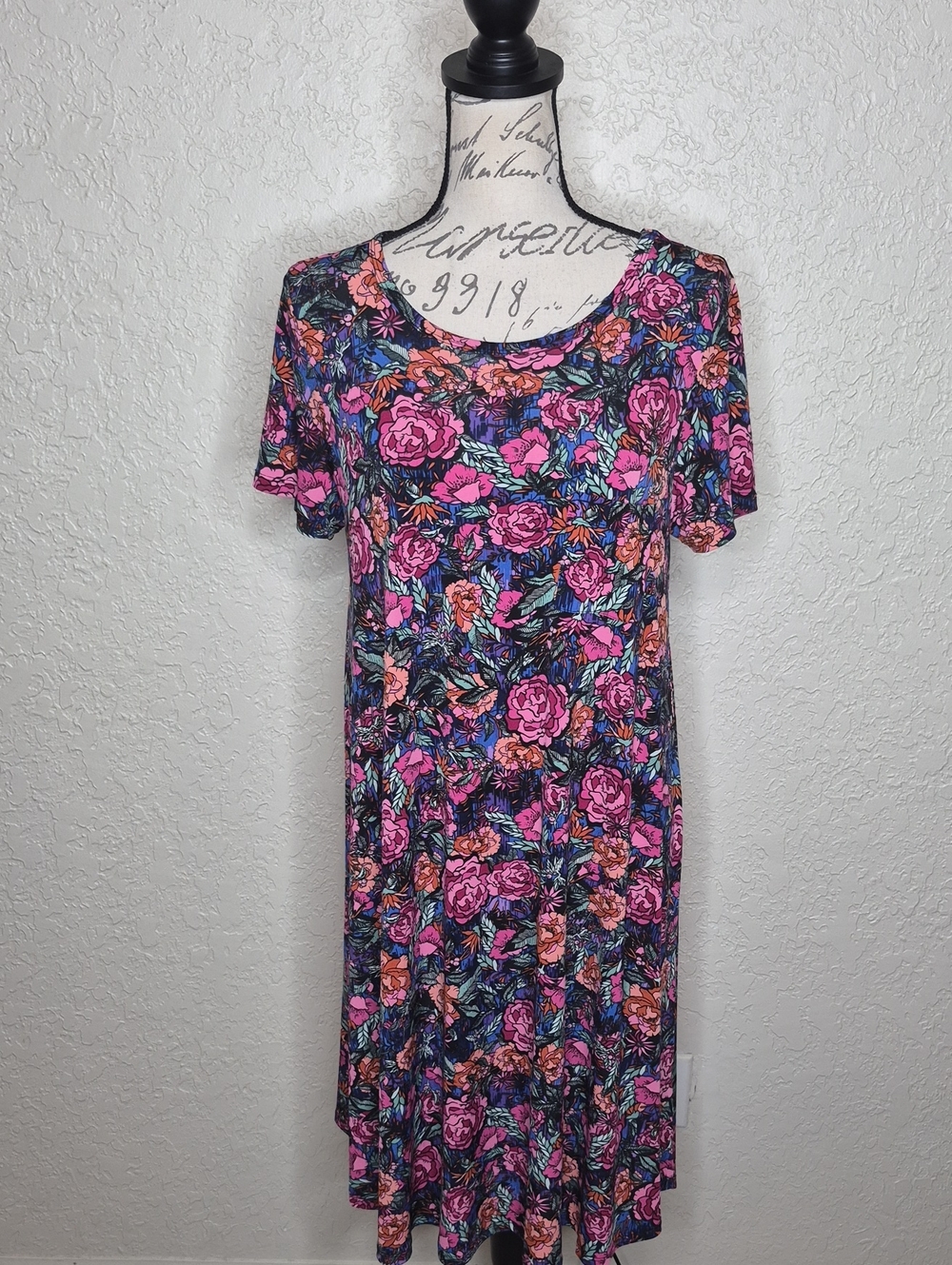 Lularoe Simply Comfortable Dark Floral Dress Size S